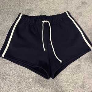 Form gym shorts small new